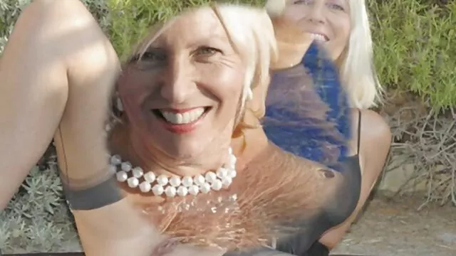 XXX χωρίς εγγραφή  Μελαχρινή σεχ βιντεο free εμφάνιση και χαϊδεύοντας κόλπο 368