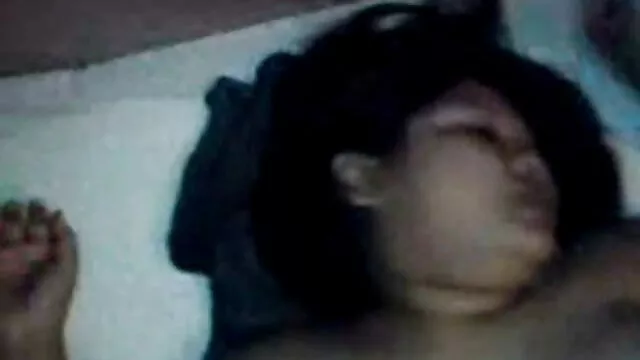XXX χωρίς εγγραφή  Γοητευτική ξανθιά αναλ σεξ βιντεο