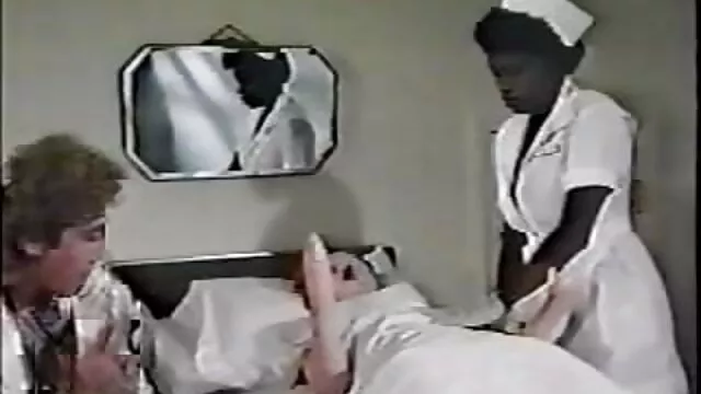 XXX χωρίς εγγραφή  Λεσβία μασκοφόροι λεσβιακα πορνο βιντεο