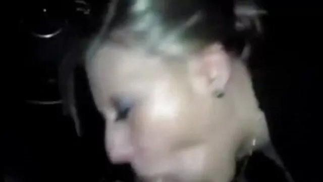 XXX χωρίς εγγραφή  Όμορφο κορίτσι τρώει creampie βιντεο με sex