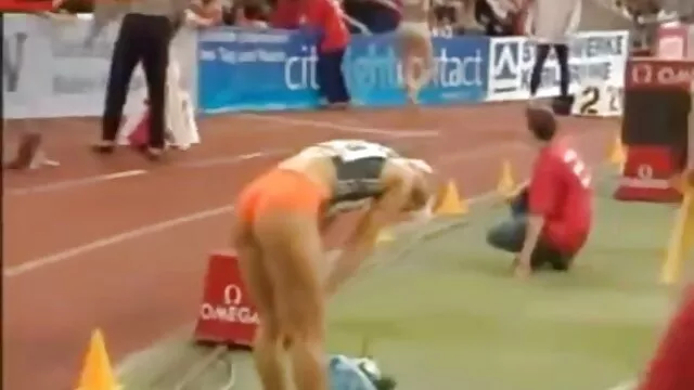 XXX χωρίς εγγραφή  Cum τραβεστι σεξ βιντεο κρέμεται